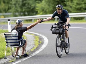 Support a “Race around the Netherlands“ rider!